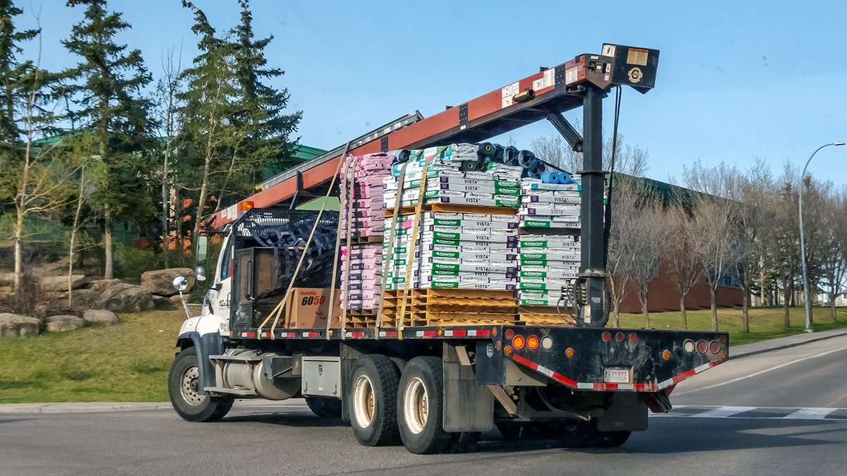 How Roofing Companies Lose Money Through Poor Fleet Management